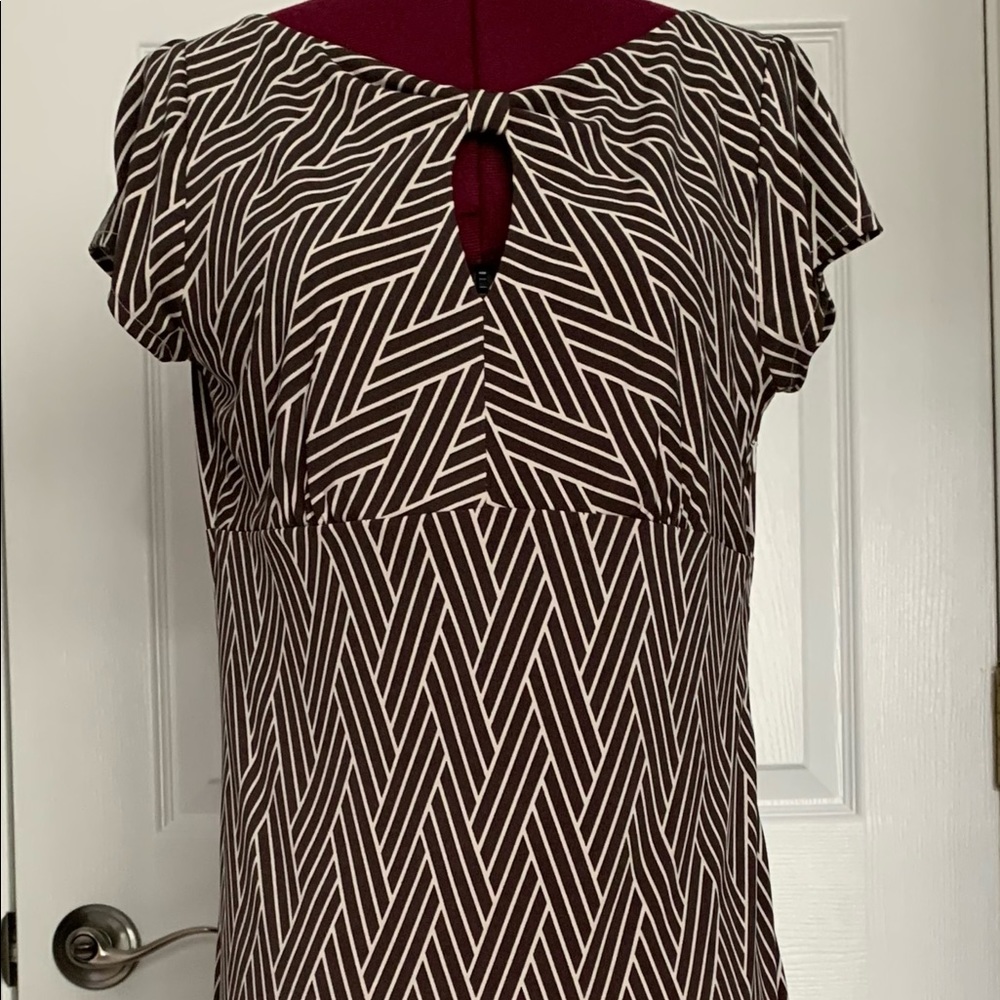 Ann Taylor Dress, geometric pattern size 8.
